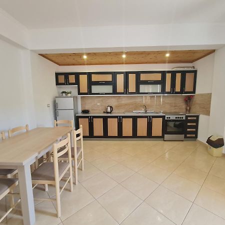 Glow Two Bedroom Apartment Ksamil Dış mekan fotoğraf