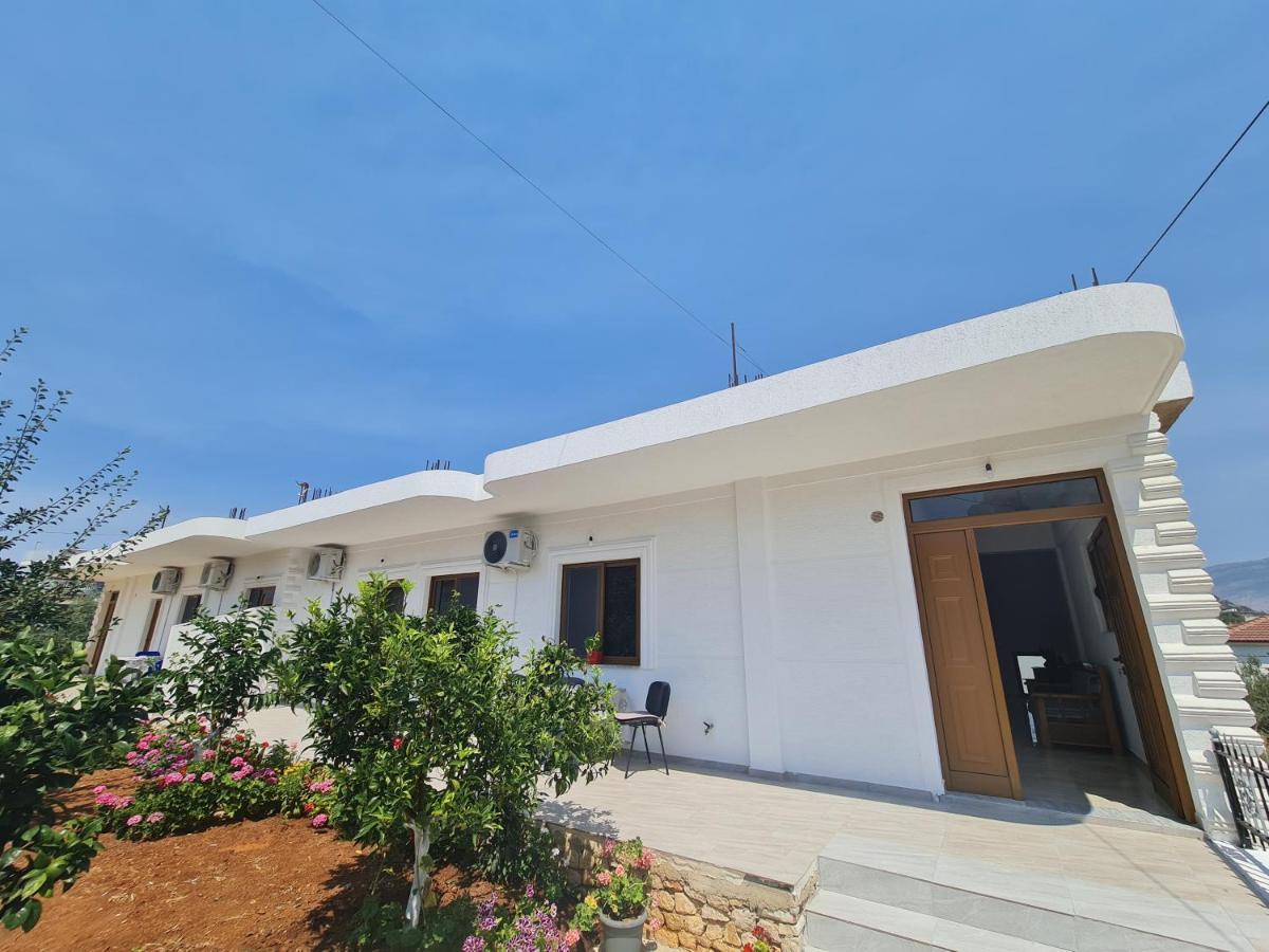 Glow Two Bedroom Apartment Ksamil Dış mekan fotoğraf