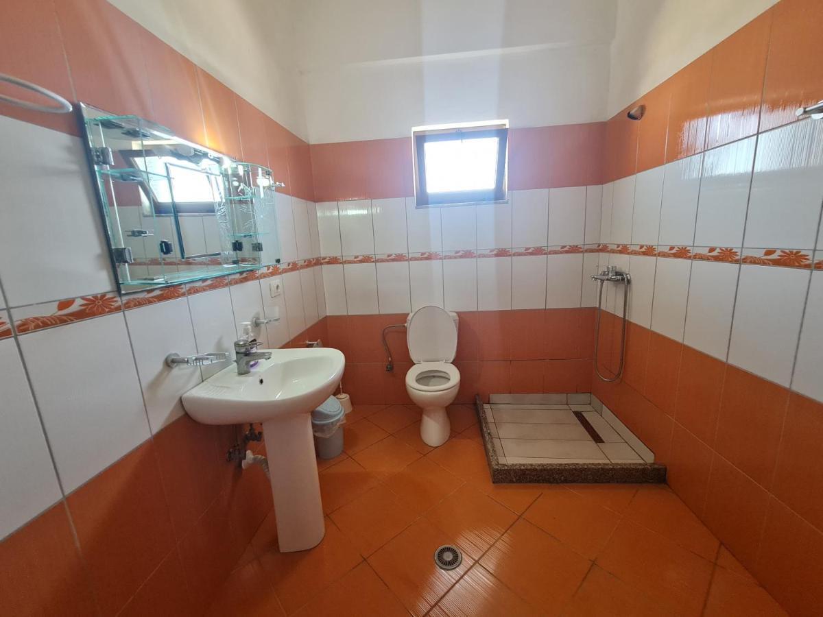 Glow Two Bedroom Apartment Ksamil Dış mekan fotoğraf