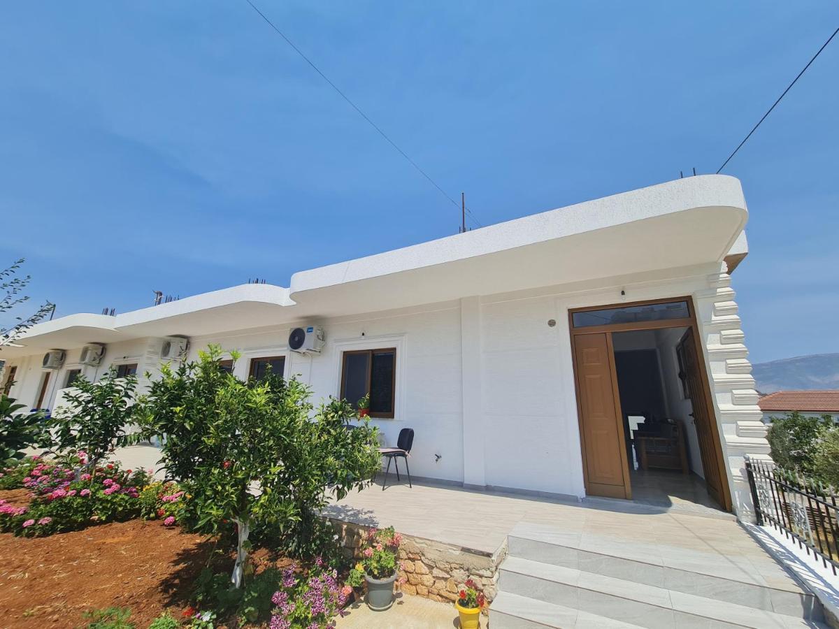 Glow Two Bedroom Apartment Ksamil Dış mekan fotoğraf